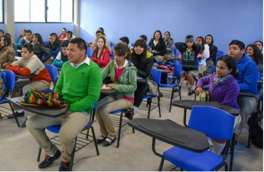 Con 200 maestros nuevos en cada ciclo escolar se atiende el déficit: Crede