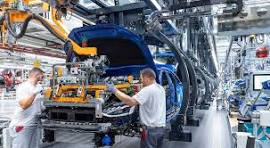 Frena Trump por un mes aranceles a industria automotriz